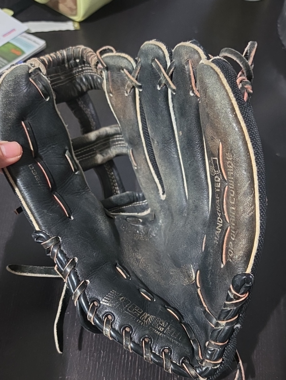 Men's Black Leather Baseball Glove - Premium Playing Comfort